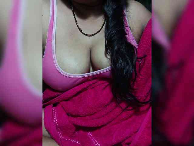 Lusty-Bhabhi webcam