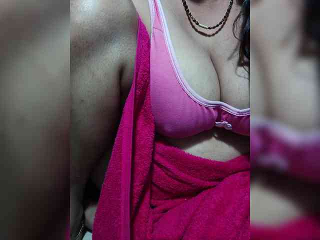 Lusty-Bhabhi webcam