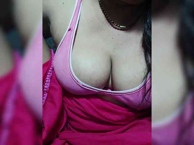 Lusty-Bhabhi webcam