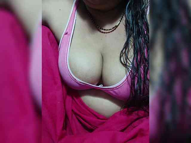 Lusty-Bhabhi webcam