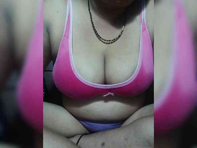 Lusty-Bhabhi webcam