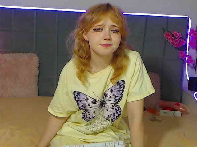 EmilyAngels webcam
