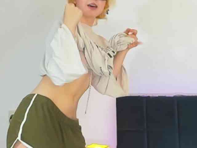 nude live sex EmilyAngels