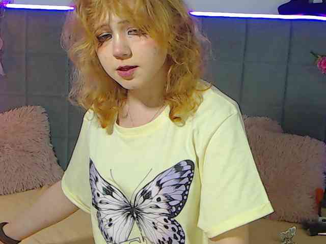 EmilyAngels webcam