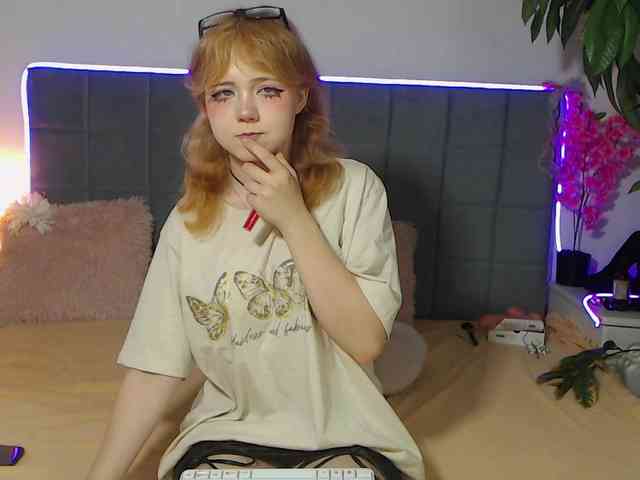 EmilyAngels webcam
