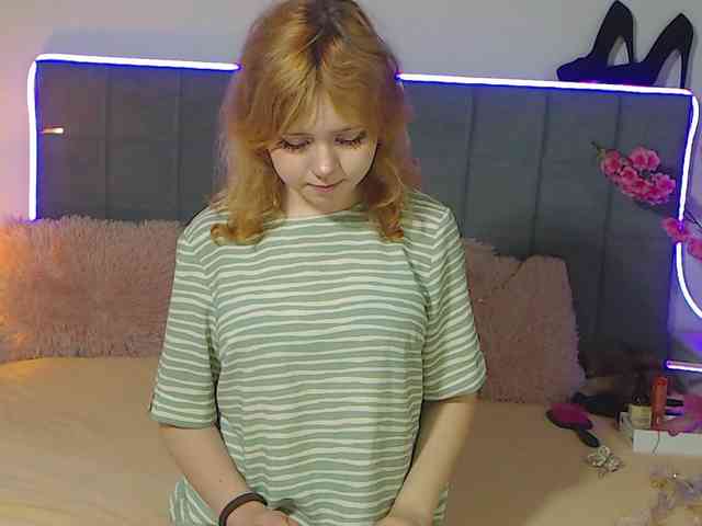 EmilyAngels webcam