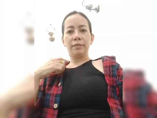 HotMommaMenu webcam