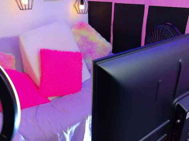 CARO-ANGELL webcam
