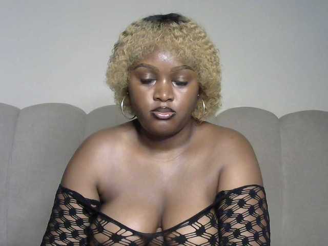 miss-caramel webcam
