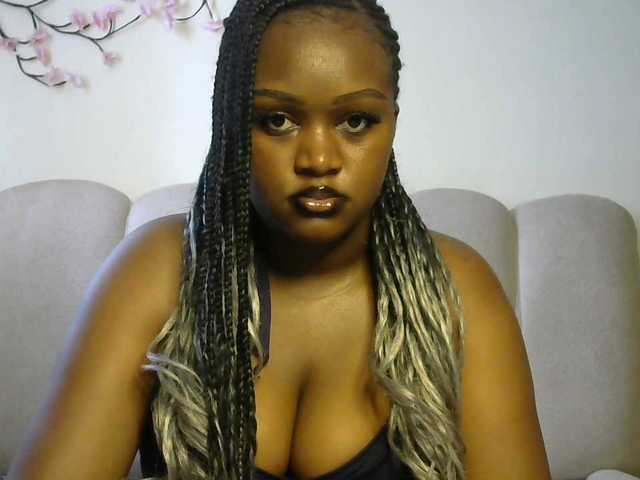 miss-caramel's BongaCams show and profile