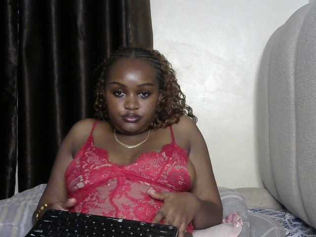 miss-caramel's BongaCams show and profile