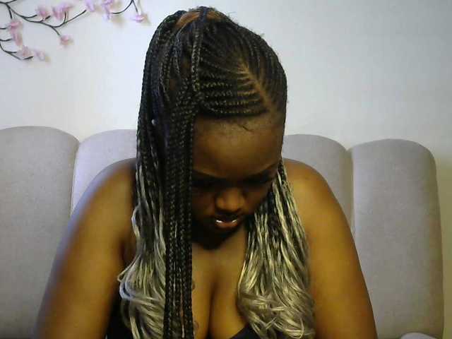 miss-caramel's BongaCams show and profile