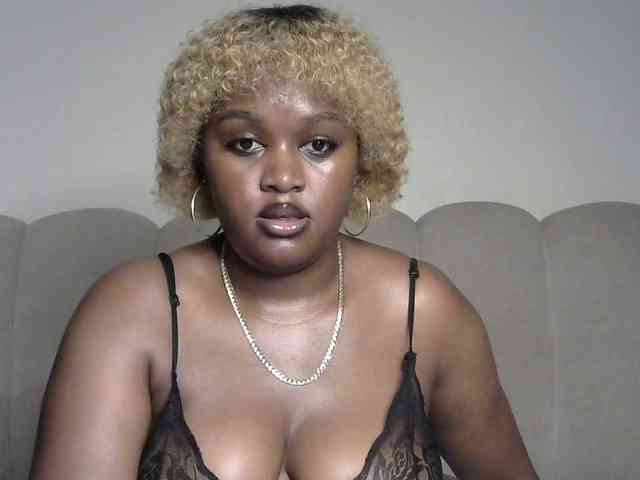 miss-caramel webcam