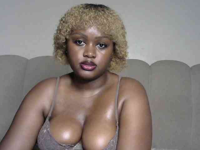 miss-caramel webcam