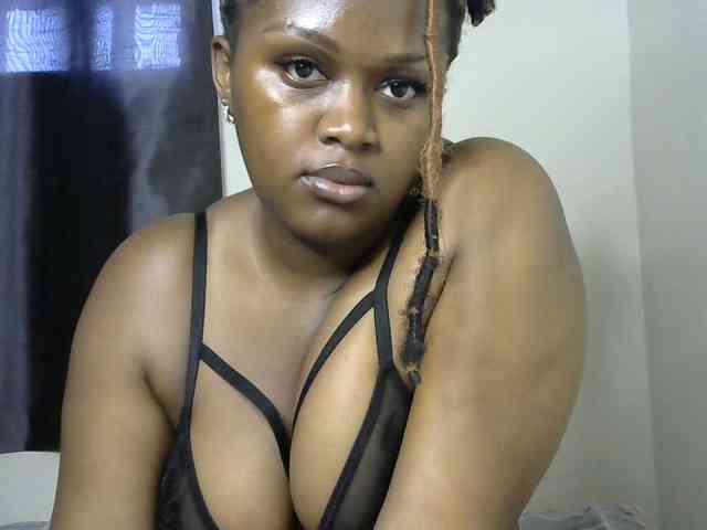 amateur nude webcam Miss-caramel