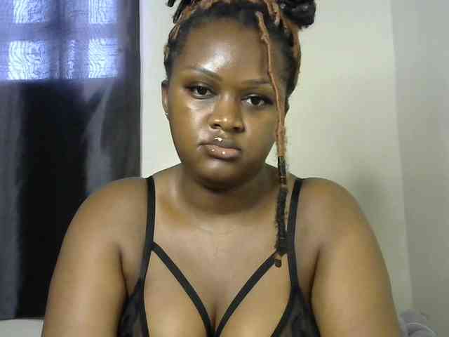 miss-caramel webcam