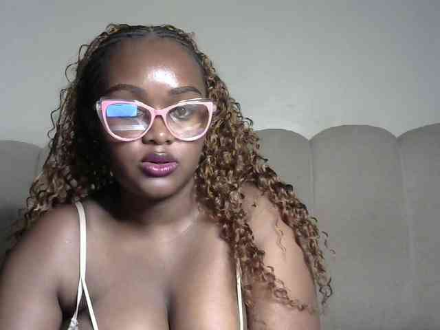 miss-caramel webcam