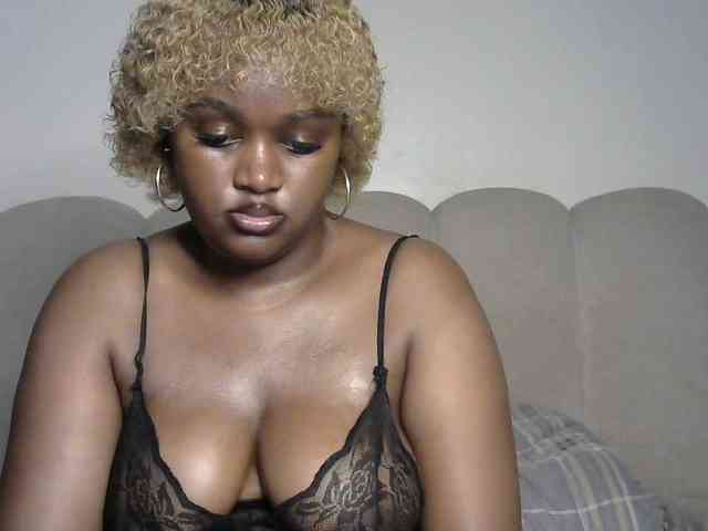 miss-caramel webcam