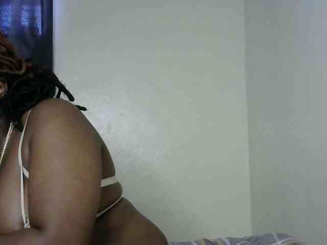 free live chat Miss-caramel