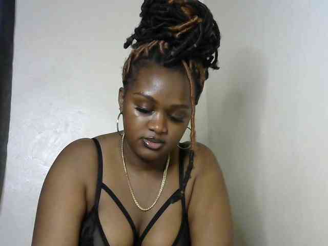 naked livechat Miss-caramel