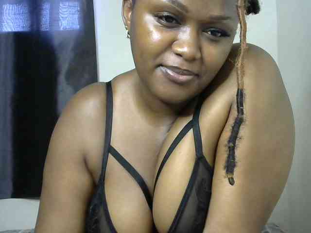 free online chat Miss-caramel