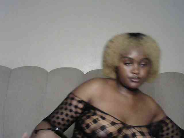 miss-caramel webcam