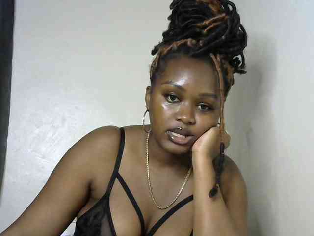 miss-caramel webcam