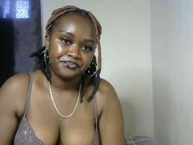 miss-caramel webcam