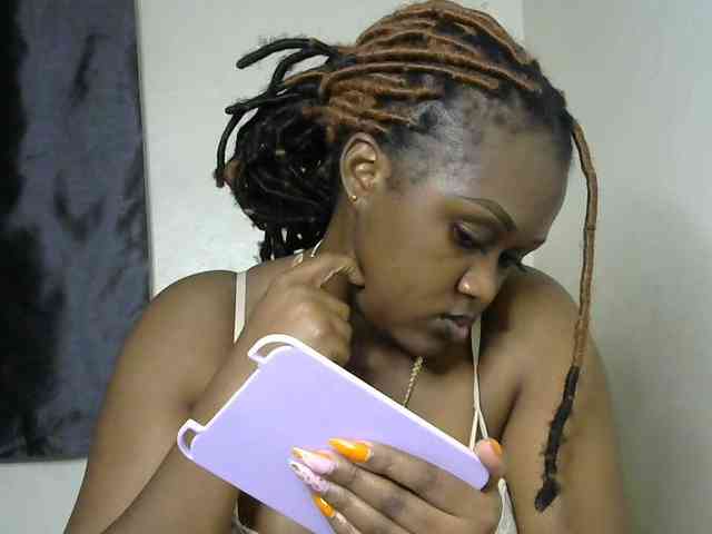 miss-caramel webcam