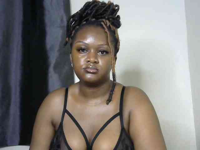 miss-caramel webcam