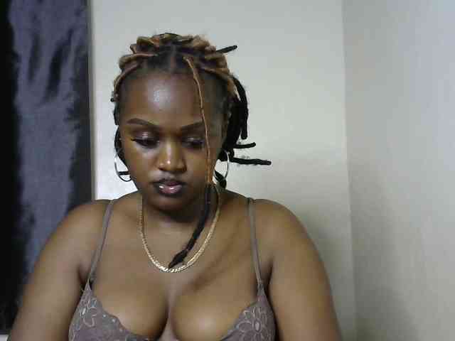 miss-caramel webcam