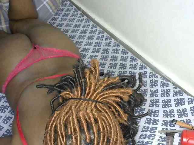 miss-caramel webcam
