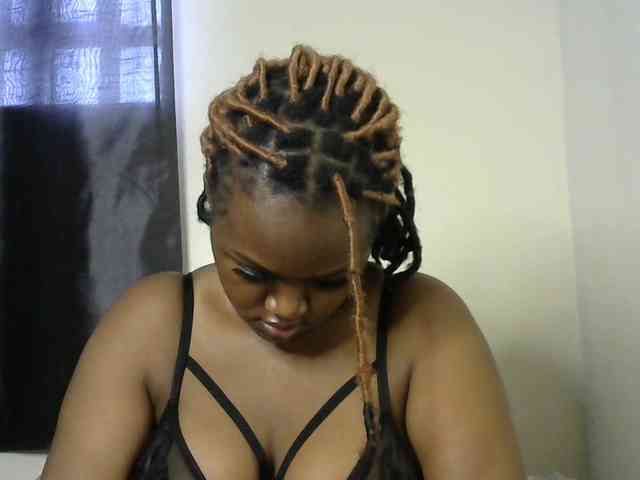 miss-caramel webcam