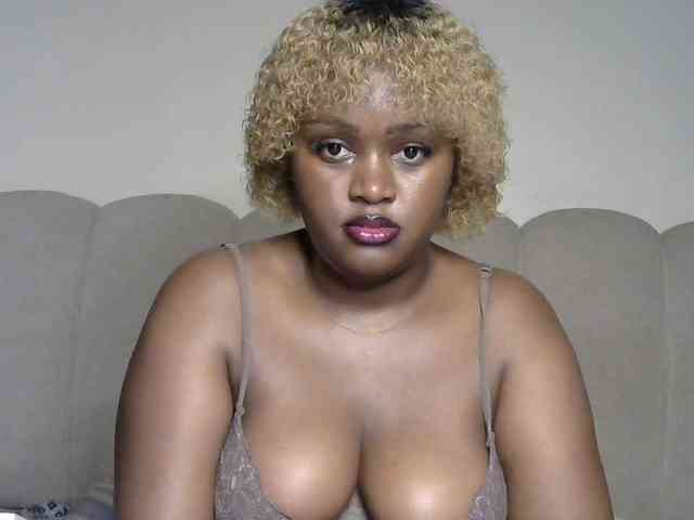 miss-caramel webcam