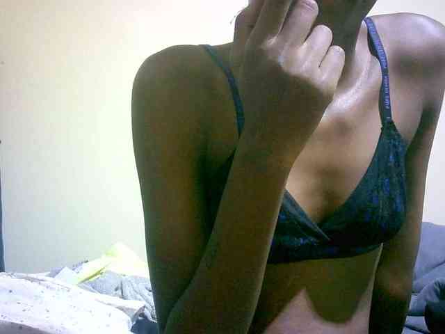 Creamysweet webcam
