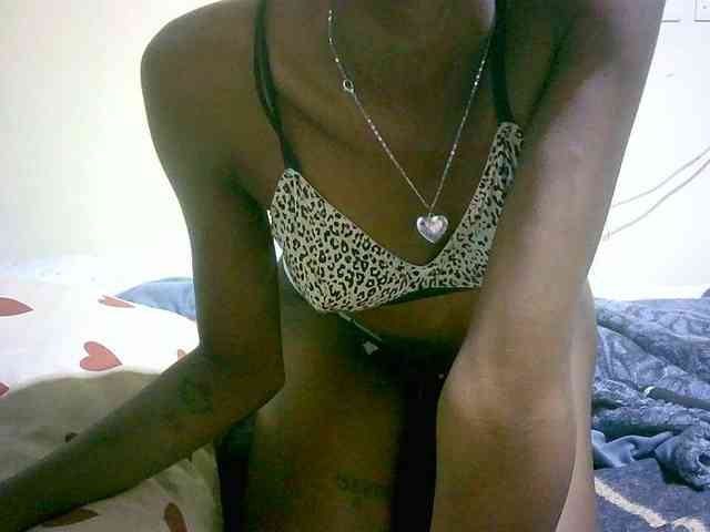 Creamysweet webcam
