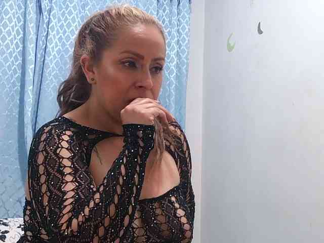 yoursexymature2024 webcam