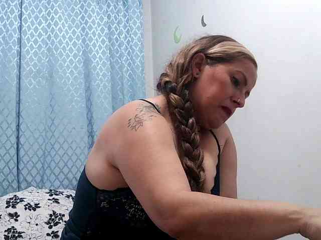 yoursexymature2024 webcam