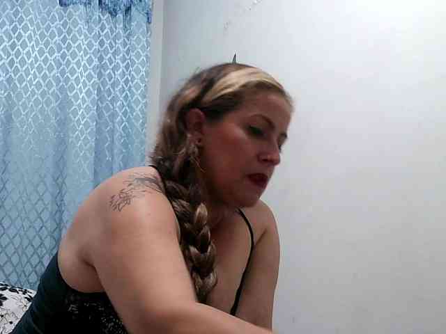 yoursexymature2024 webcam