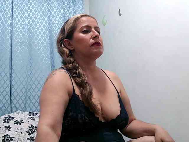 yoursexymature2024 webcam
