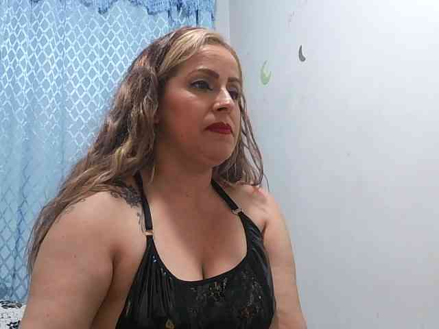 yoursexymature2024 webcam