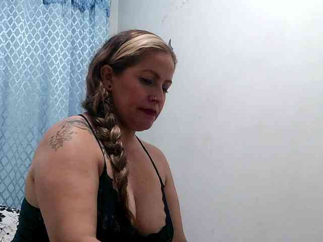 yoursexymature2024 webcam