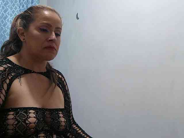 Модель: yoursexymature2024