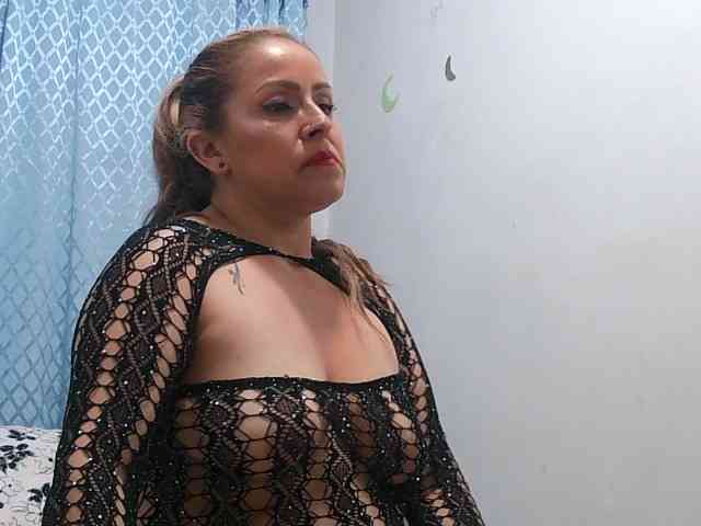 yoursexymature2024 webcam