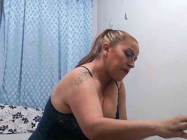 yoursexymature2024 webcam