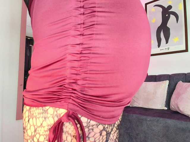 zully-jones's BongaCams show and profile