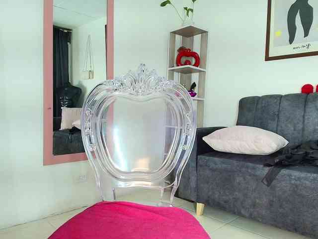 Zully-Jones webcam