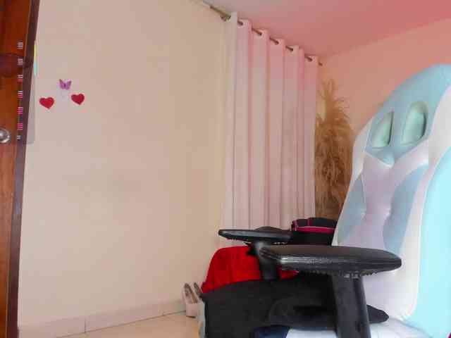 Zully-Jones webcam
