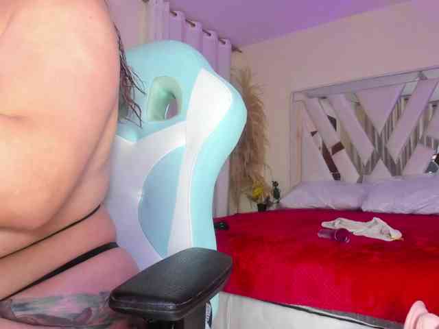 Zully-Jones webcam