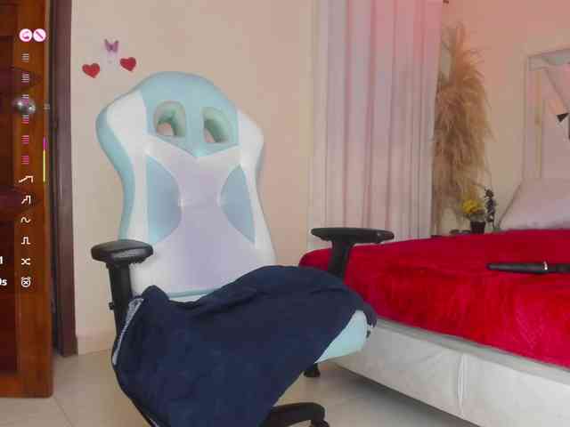 Zully-Jones webcam